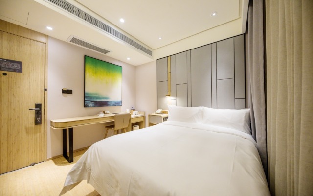 Ji Hotel (The Bund Shanghai, East Jinling Road)