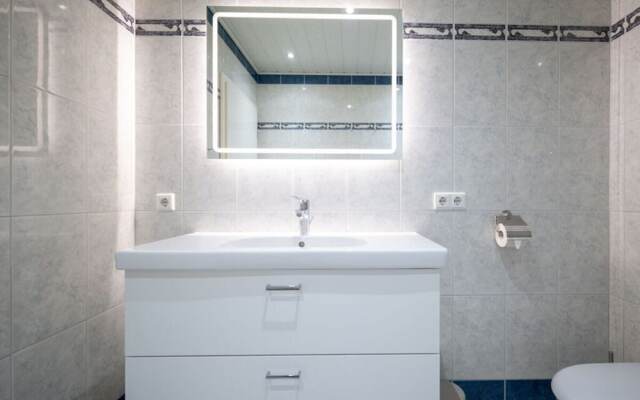 Hoppe 2 Modern Retreat