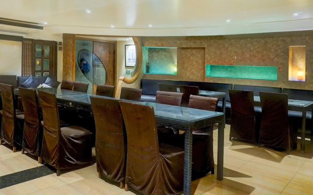 Premium Room Near Pataleshwar Temple, Pune