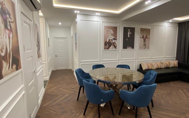 Modern Classic 2 bedroom apartment near Most City