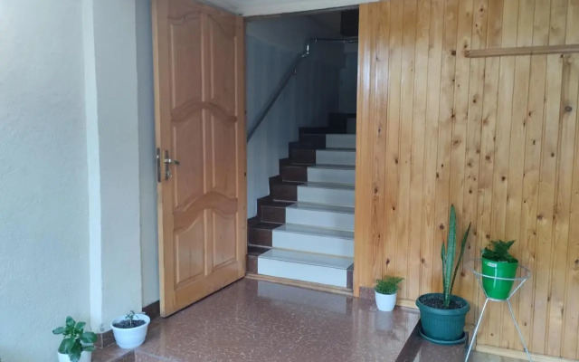 Guest house U morya