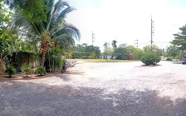 พีลาตุส อพาร์ทเม้นท์ (Pilatus Apartment)