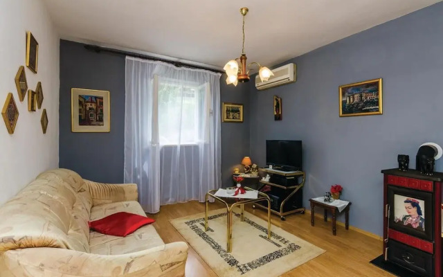 Stunning Home in Gruda With Wifi and 3 Bedrooms