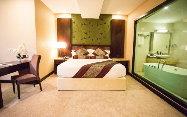 Royale Signature Hotel