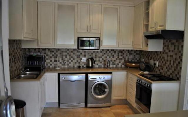 Rivertides 6 Apartment