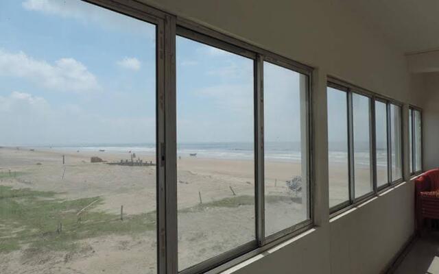Bombay Beach Resort