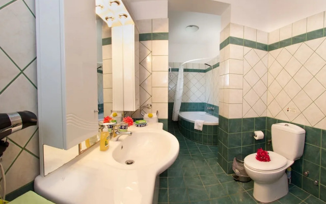 Faos Luxury Apartments 2