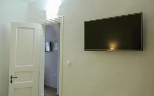 Arpistis apartments koufonisia