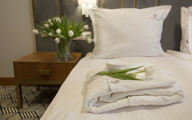 Platinum Residence Boutique Hotel