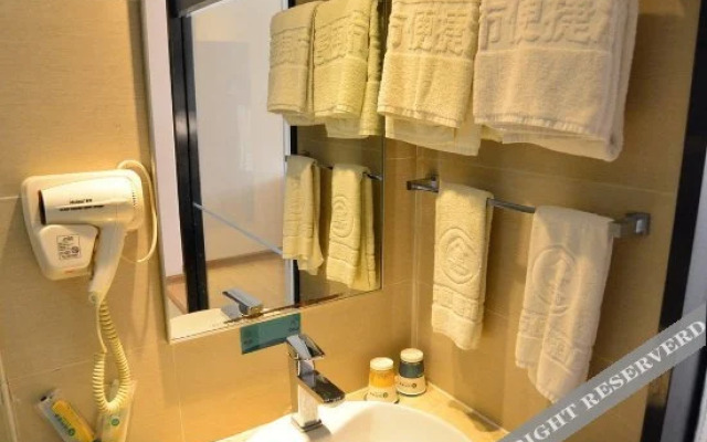 City Comfort Inn Hotel (Nanning Zoo Subway Station)