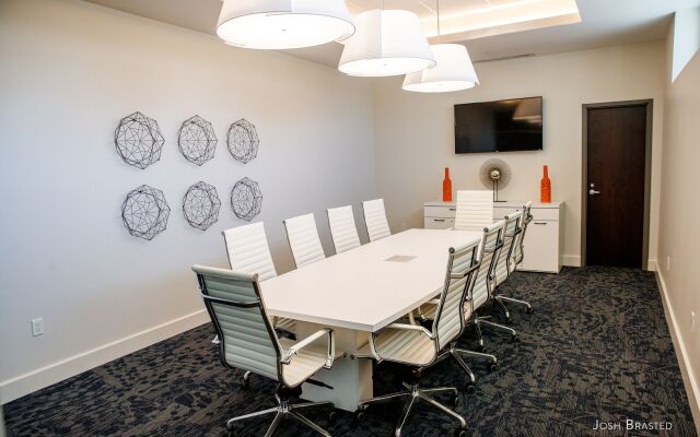 Alder Hotel Uptown New Orleans