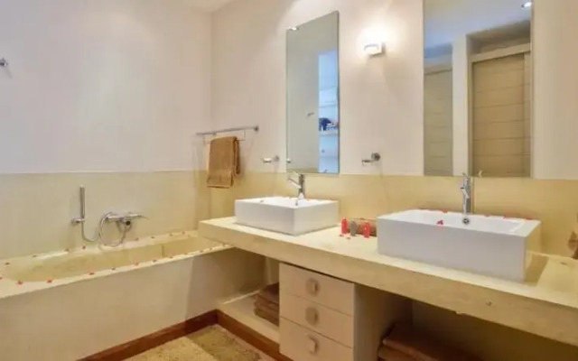 Bon Azur Beachfront Suites & Penthouses