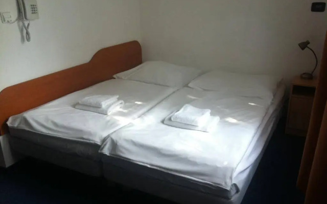 Hotel Remy