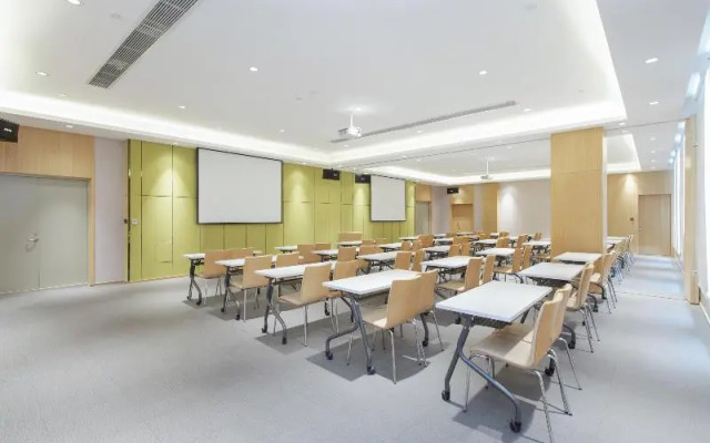 Ji Hotel (Yining Beijing Road)