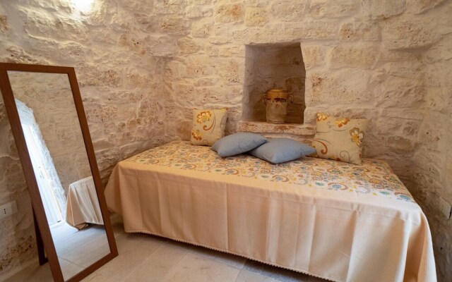 3195 Trullo Starbax by Perle di Puglia