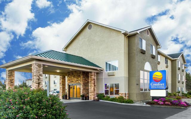 Comfort Inn & Suites Redwood Country