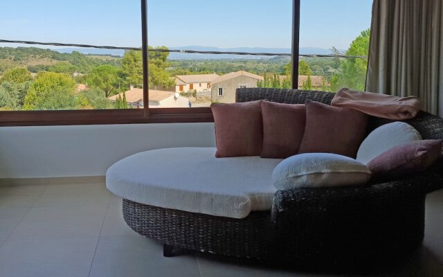 Luxury villa in Preixan with a view of Carcassonne