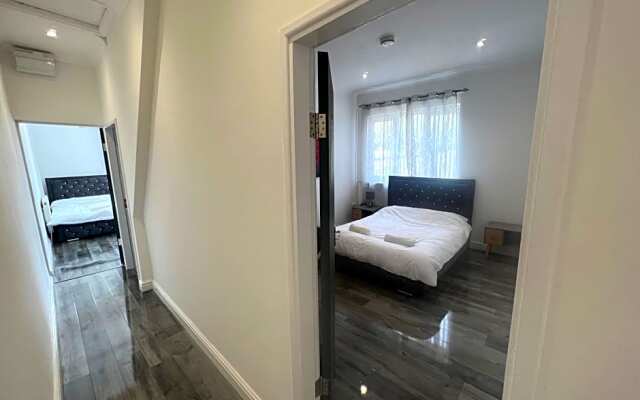 Zams Rooms