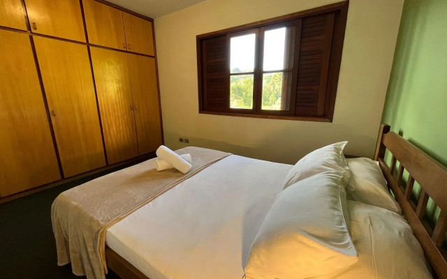 Flat Araucária III com lareira na sala by Capivari Lodge Home - Hotel in Campos do Jordao - Photo 4