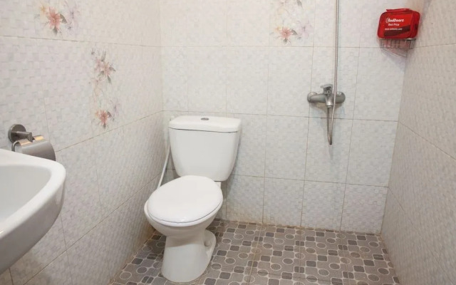 RedDoorz near Kawasan Industri SIER 2