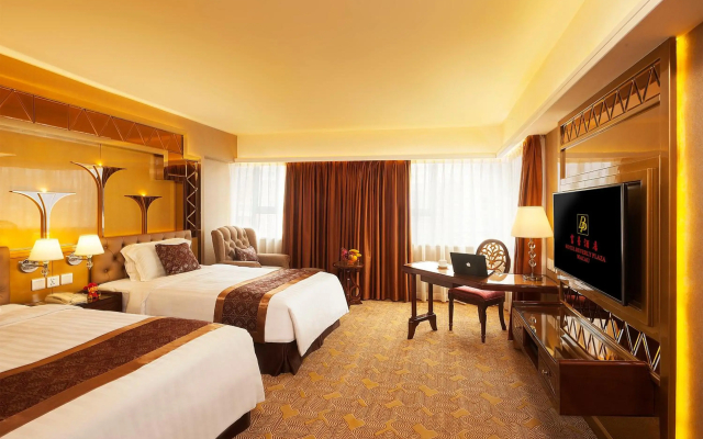 Hotel Beverly Plaza