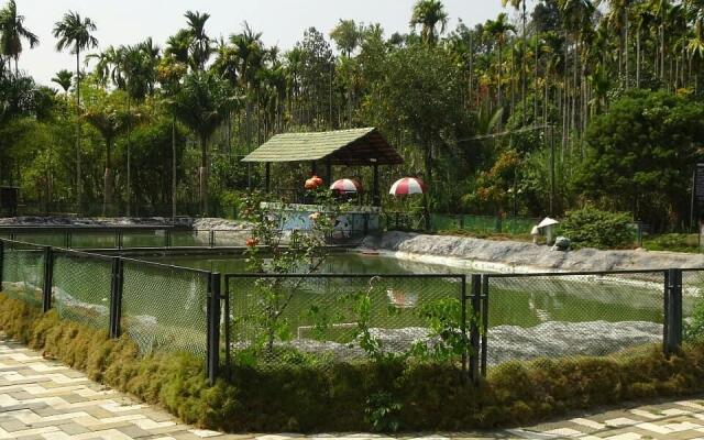 Monogram Resort