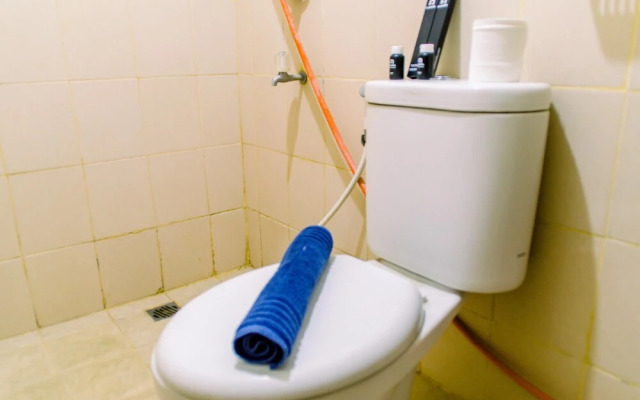 Restful And Comfy 2Br At Serpong Greenview Apartment