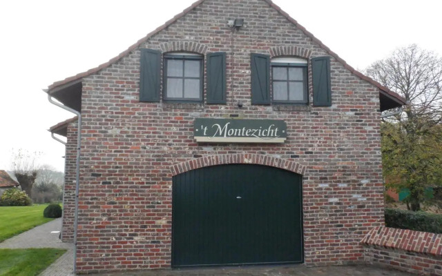 Vakantiehuis Montezicht in de groene heuvels van Dranouter