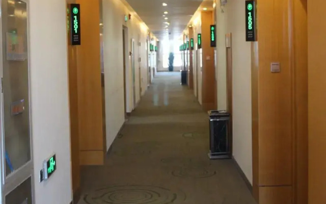 GreenTree Inn Zhenjiang Dagang New District Tonggang Road Butterfly Square