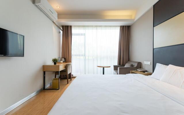 Hanting Hotel Shanghai Luoshan Road Metro Station