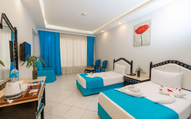King Tut Aqua Park Beach Resort