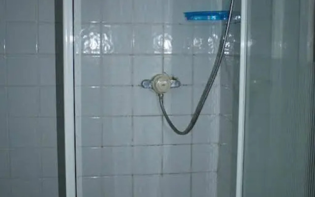 Russell Scott Backpackers Hostels