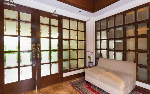 RedDoorz near Waterboom Lippo Cikarang