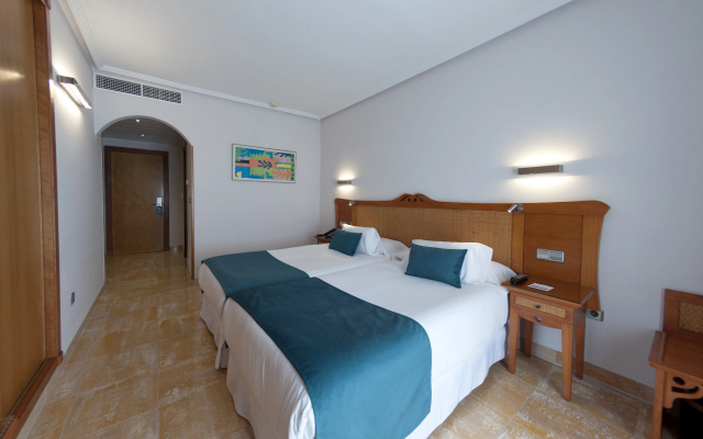 Hotel La Laguna Spa And Golf
