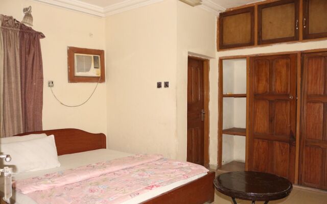 Bv.Standard Executive Suite