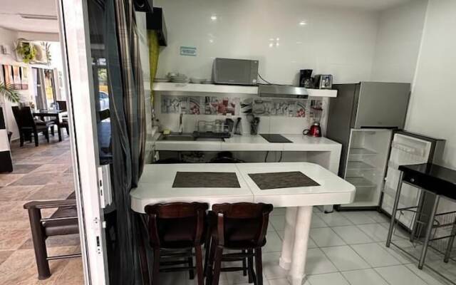 Vayor Hotel & Suites