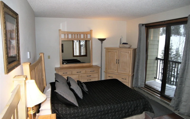 FP202S Foxpine Inn by RedAwning