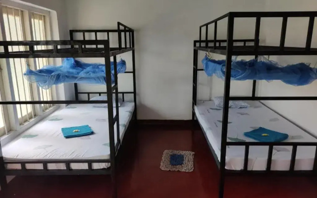 Catch the Ella Train Hostel