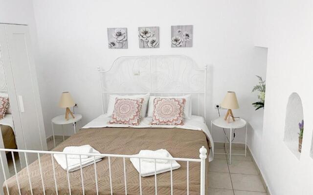 Kampos View - Quiet House at the end of the Road, privet pool