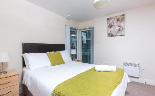 Marina City Apartment