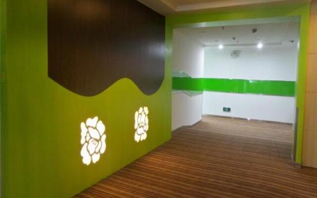 V8 Hotel Xi Cun Branch