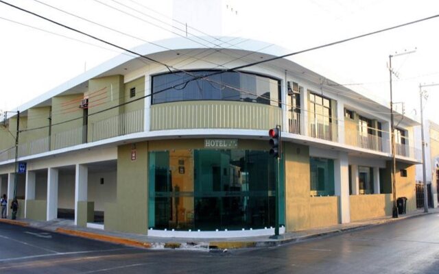 Hotel Embajadores