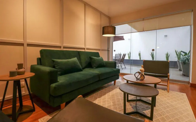 w Elegant 2BR w Spacious Terrace in Miraflores