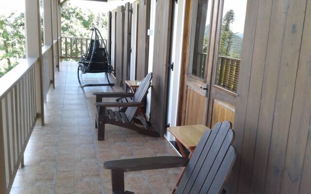 Trois Piton Apartments
