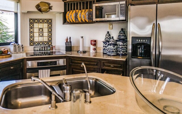 Royal Palms 10 2 Bedroom Condo by RedAwning