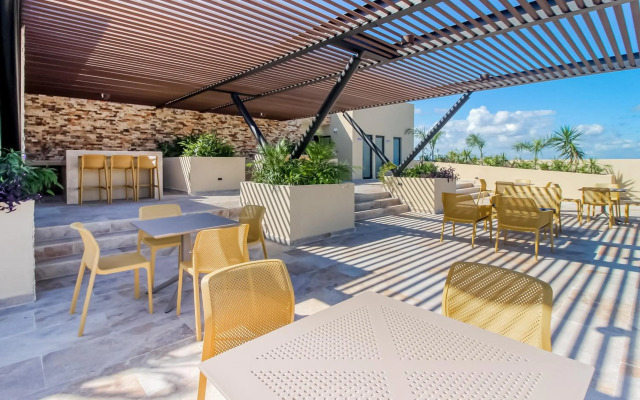 Sea Breezes Studio at Syrena 409