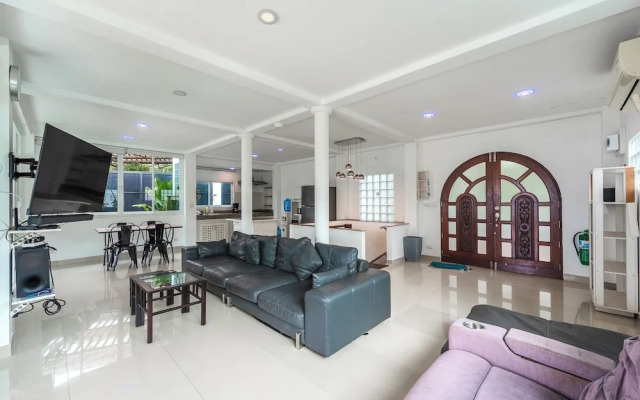 4BR PoolVilla and SeaView V199