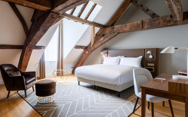 Sapphire House Antwerp, Autograph Collection