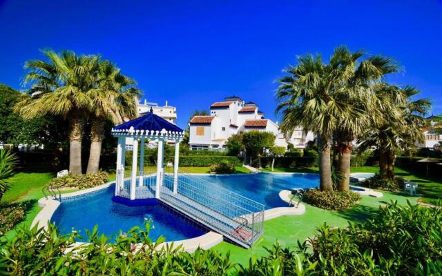 38 Fantastic Holiday // AC - WIFI