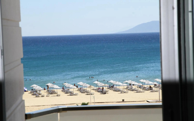 Acem Hotel